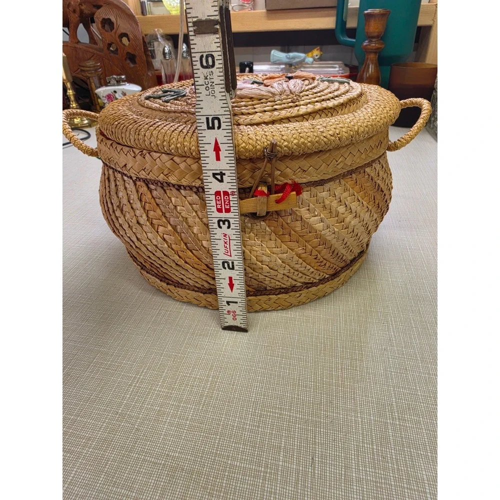 Vintage Woven Straw Sewing Basket Red Lining Raffia Floral Embroidery Round 9